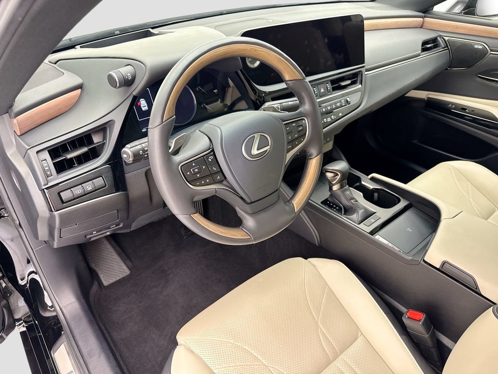 Used 2024 Lexus ES 350 Ultra Luxury w/ Accessory Package (Z2) FWD image 9