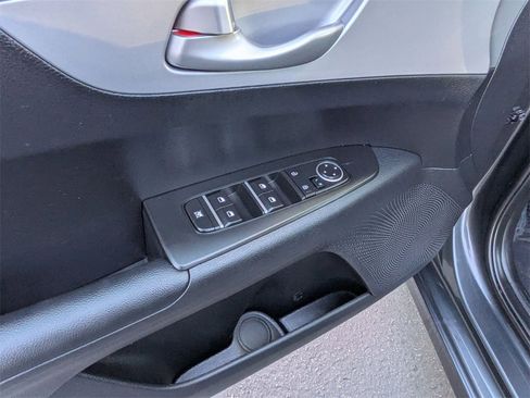 Used 2024 Kia Forte LXS image 11