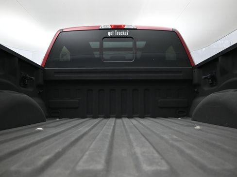 Used 2017 Ford F150 XLT w/ Equipment Group 302A Luxury AWD/4WD image 7