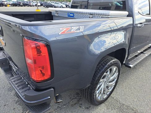 Used 2017 Chevrolet Colorado Z71 image 19