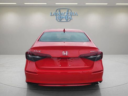 Used 2025 Honda Civic Sport image 4