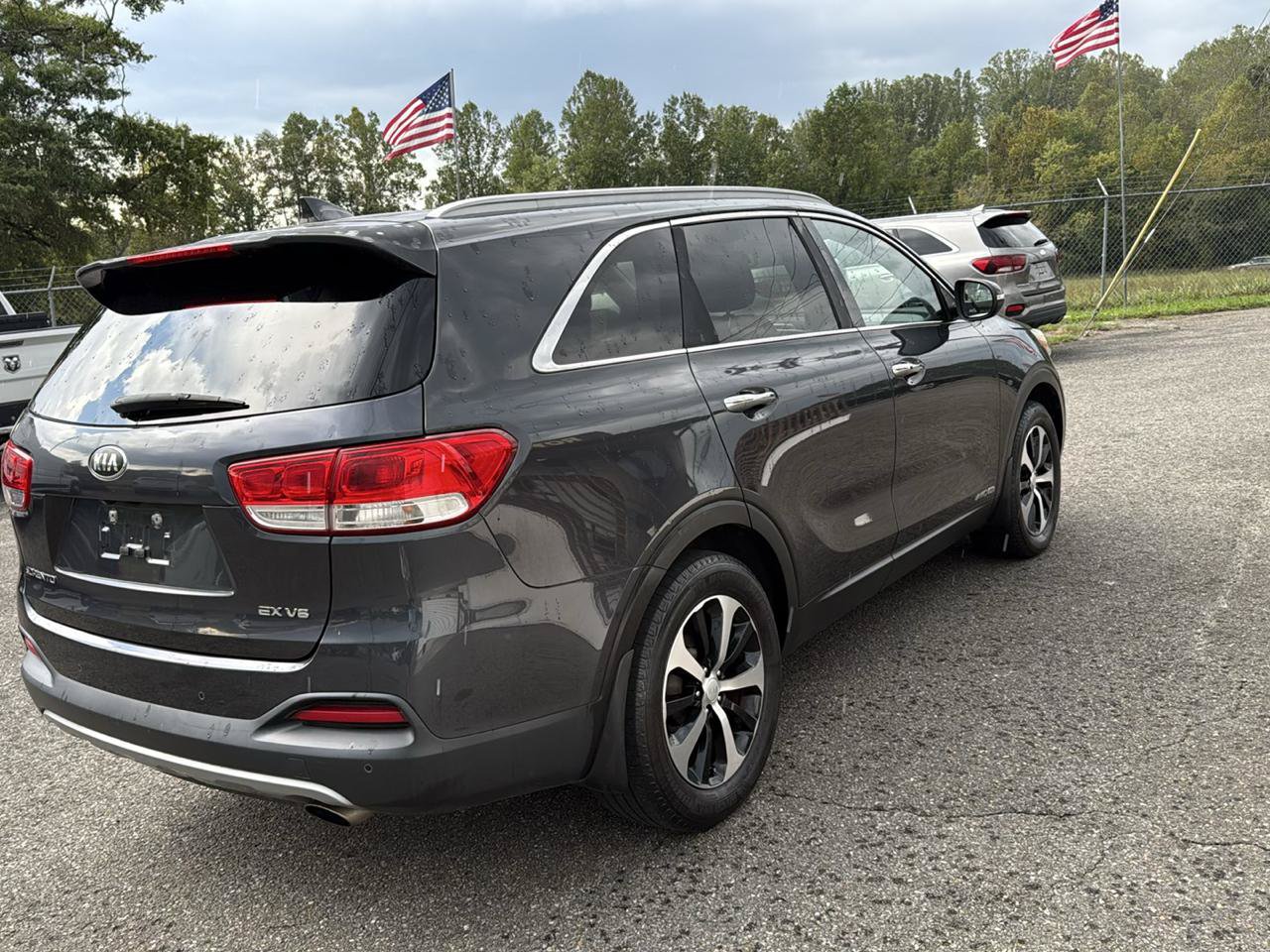 Used 2016 Kia Sorento EX w/ EX Premium Package AWD/4WD image 4