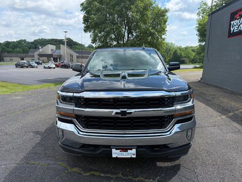 Used 2017 Chevrolet Silverado 1500 LT w/ All Star Edition AWD/4WD image 3