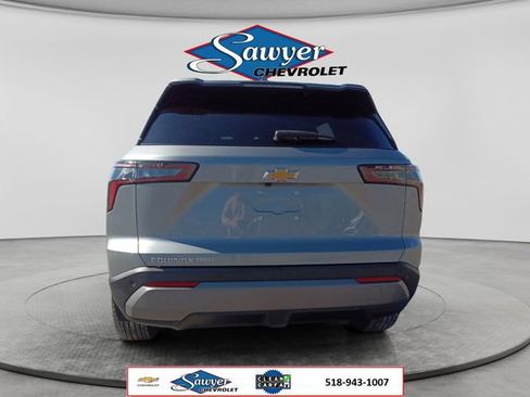 Used 2025 Chevrolet Equinox LT w/ Convenience Package II AWD/4WD image 4