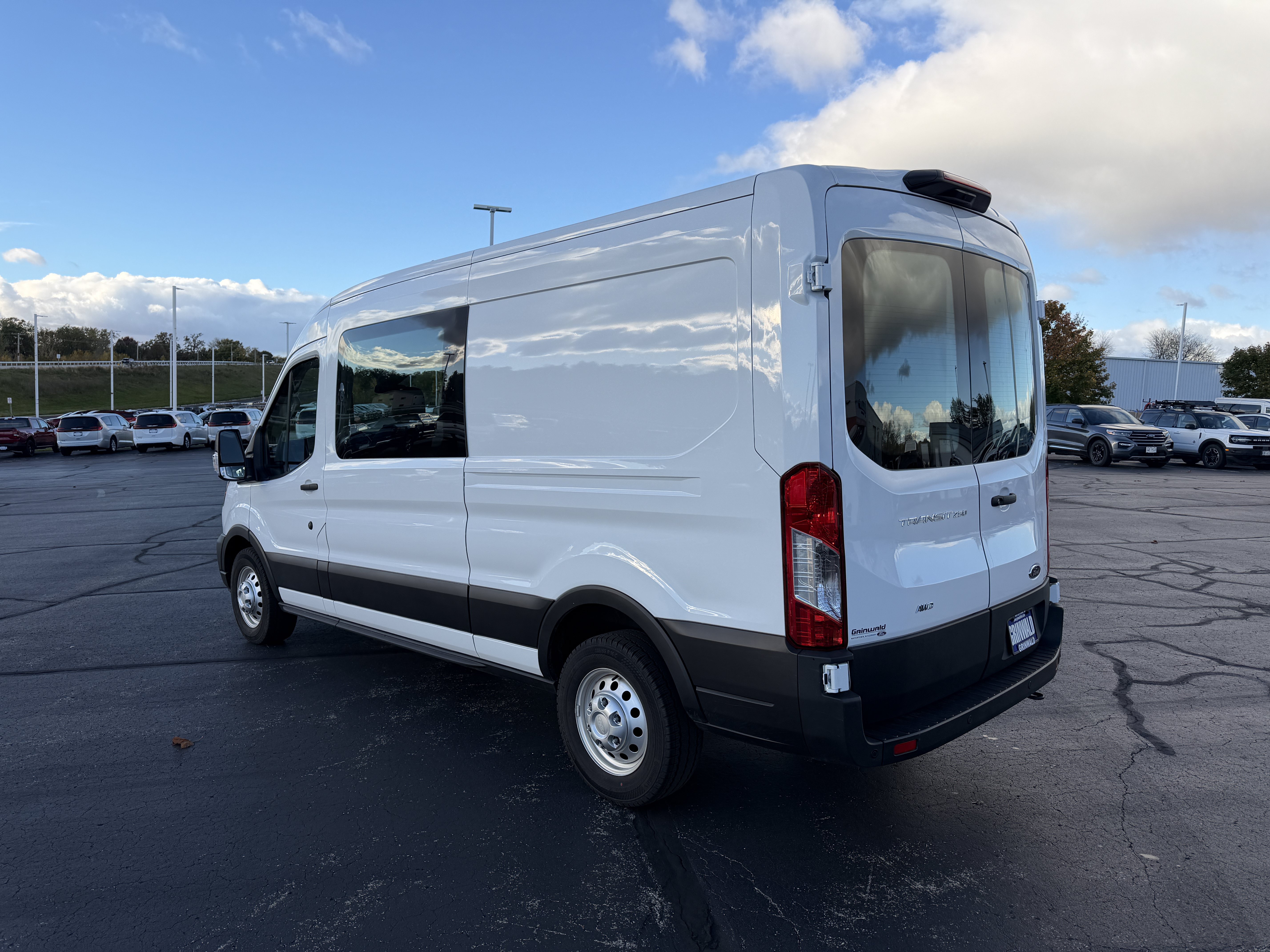 Certified 2021 Ford Transit 250 Medium Roof AWD image 9