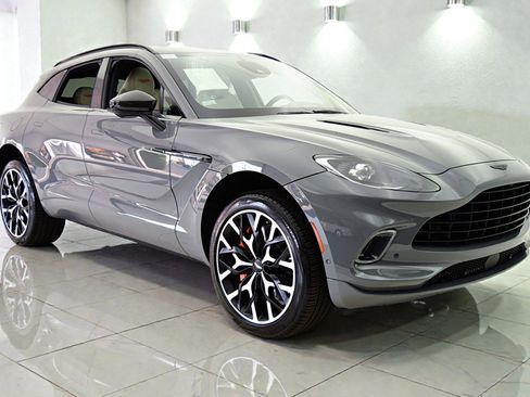 Used 2022 Aston Martin DBX DBX image 22