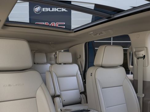 New 2026 GMC Yukon Denali w/ Sun & Power Step Package AWD/4WD image 24