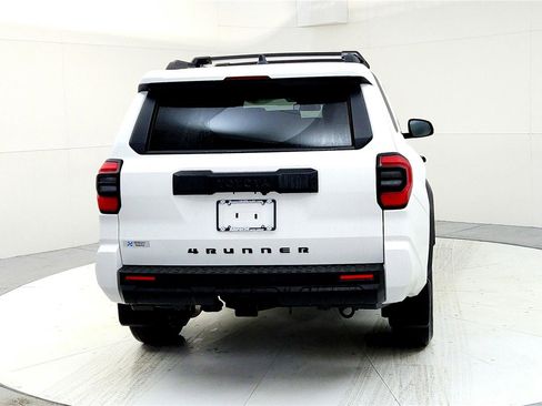 New 2026 Toyota 4Runner SR5 image 5