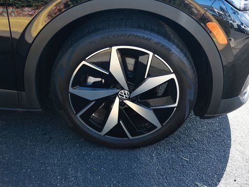Used 2023 Volkswagen ID.4 S RWD image 8