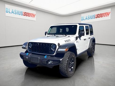 Used 2024 Jeep Wrangler Unlimited image 7