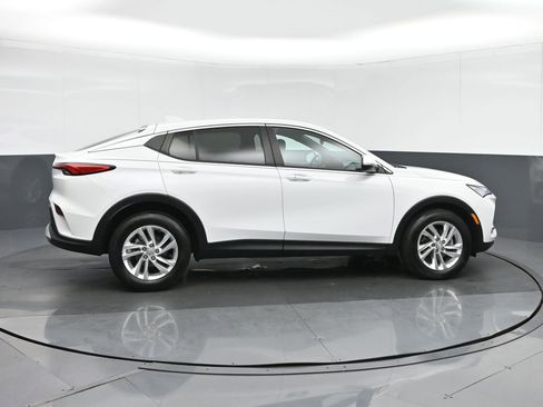 Used 2024 Buick Envista Preferred w/ Convenience I Package image 8