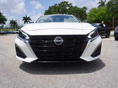 Used 2025 Nissan Altima 2.5 SV FWD image 22