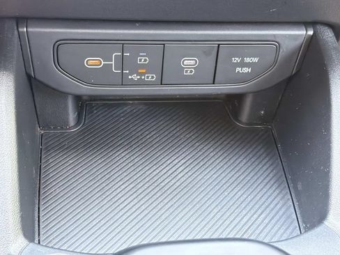 Used 2025 Kia K4 FWD image 19