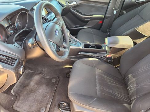 Used 2017 Ford Focus SEL image 13
