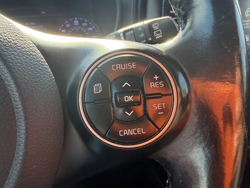 Used 2020 Kia Soul GT-Line w/ GT 2.0L Power Sunroof Package FWD image 14