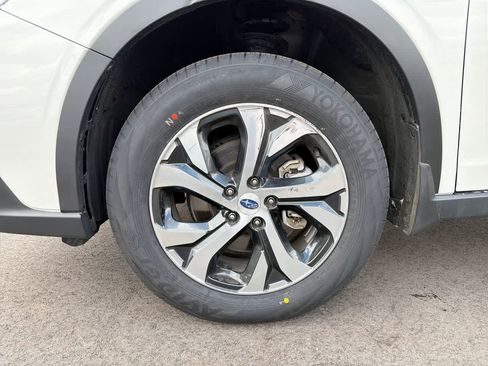 Used 2020 Subaru Outback Touring w/ Popular Package #2 image 19