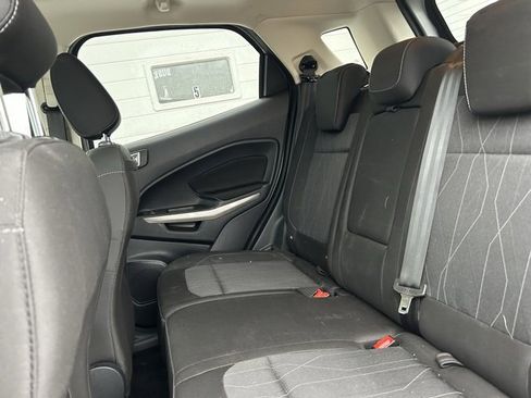 Used 2019 Ford EcoSport SE w/ SE Convenience Package image 9