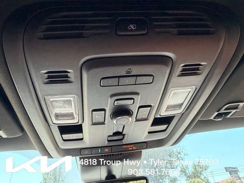 Used 2023 GMC Yukon Denali Ultimate AWD/4WD image 23