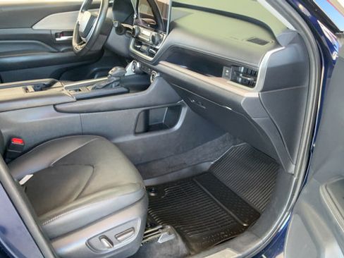 Used 2024 Toyota Grand Highlander FWD image 24