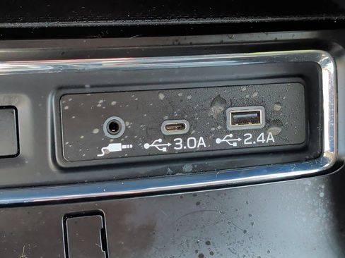 Used 2025 Subaru Ascent Premium AWD/4WD image 28