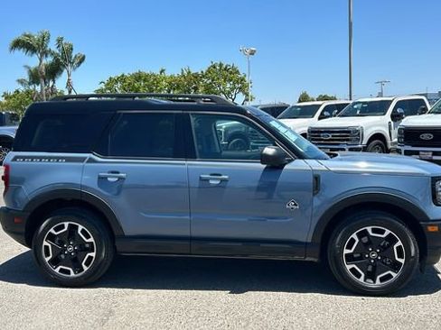 Used 2024 Ford Bronco Sport Outer Banks w/ Topo Graphic Package image 2