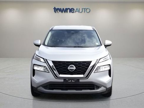 Used 2022 Nissan Rogue SV image 10
