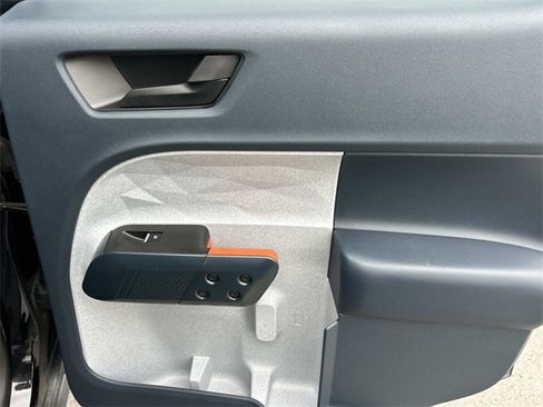 Certified 2024 Ford Maverick XLT w/ XLT Luxury Package image 21