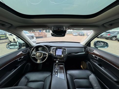 Used 2019 Volvo XC90 T6 Momentum w/ Advanced Package AWD/4WD image 12