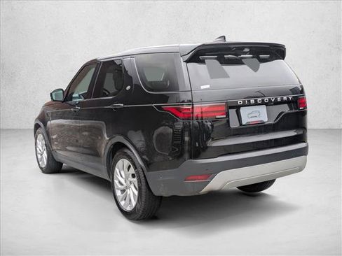 Certified 2025 Land Rover Discovery S image 8
