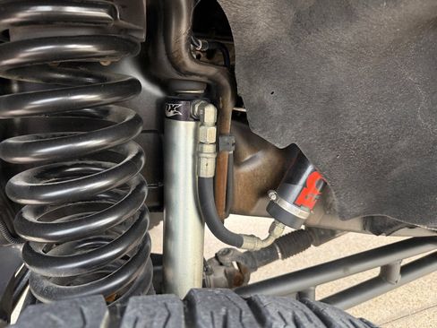 Used 2017 Ford F250 Lariat w/ Lariat Ultimate Package image 14