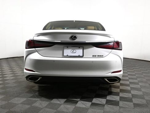 Used 2024 Lexus ES 350 w/ Premium Package FWD image 10