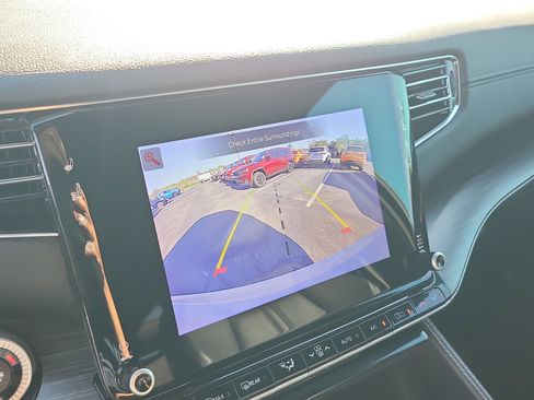 Used 2023 Jeep Wagoneer Series II w/ Premium Group I image 25