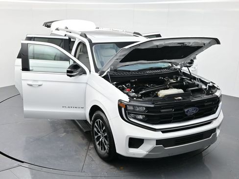 Certified 2025 Ford Expedition Max Platinum image 58
