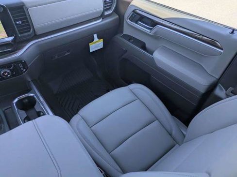 New 2026 Chevrolet Silverado 1500 LT w/ Z71 Off-Road Package AWD/4WD image 19