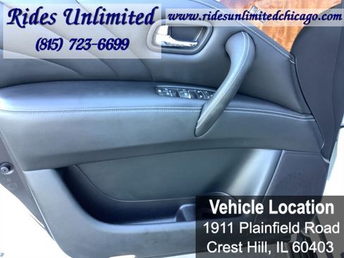 Used 2017 INFINITI QX80 4WD w/ Deluxe Technology Package image 12