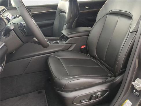 New 2025 Jeep Grand Cherokee L Limited image 4