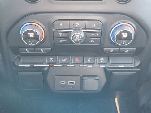 Used 2020 Chevrolet Silverado 1500 LT w/ Texas Edition image 19