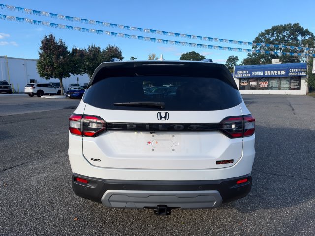 Used 2024 Honda Pilot TrailSport image 6