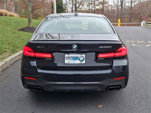 Used 2023 BMW M550i xDrive w/ Executive Package image 5