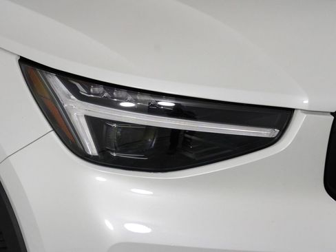 Certified 2026 Volvo XC40 B5 Plus AWD/4WD image 26