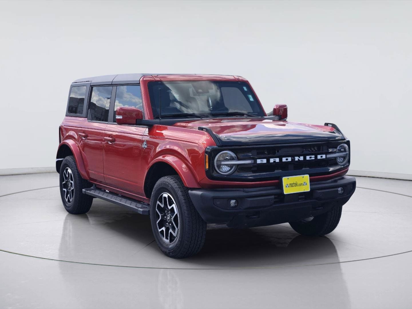 Used 2024 Ford Bronco Outer Banks AWD/4WD image 3