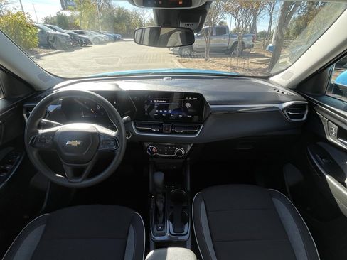 Used 2025 Chevrolet TrailBlazer LT image 10