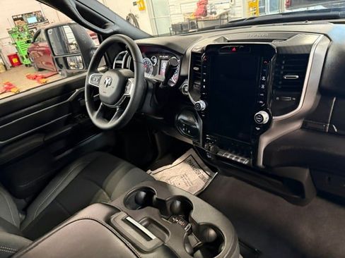 Used 2025 RAM 2500 Big Horn AWD/4WD image 13