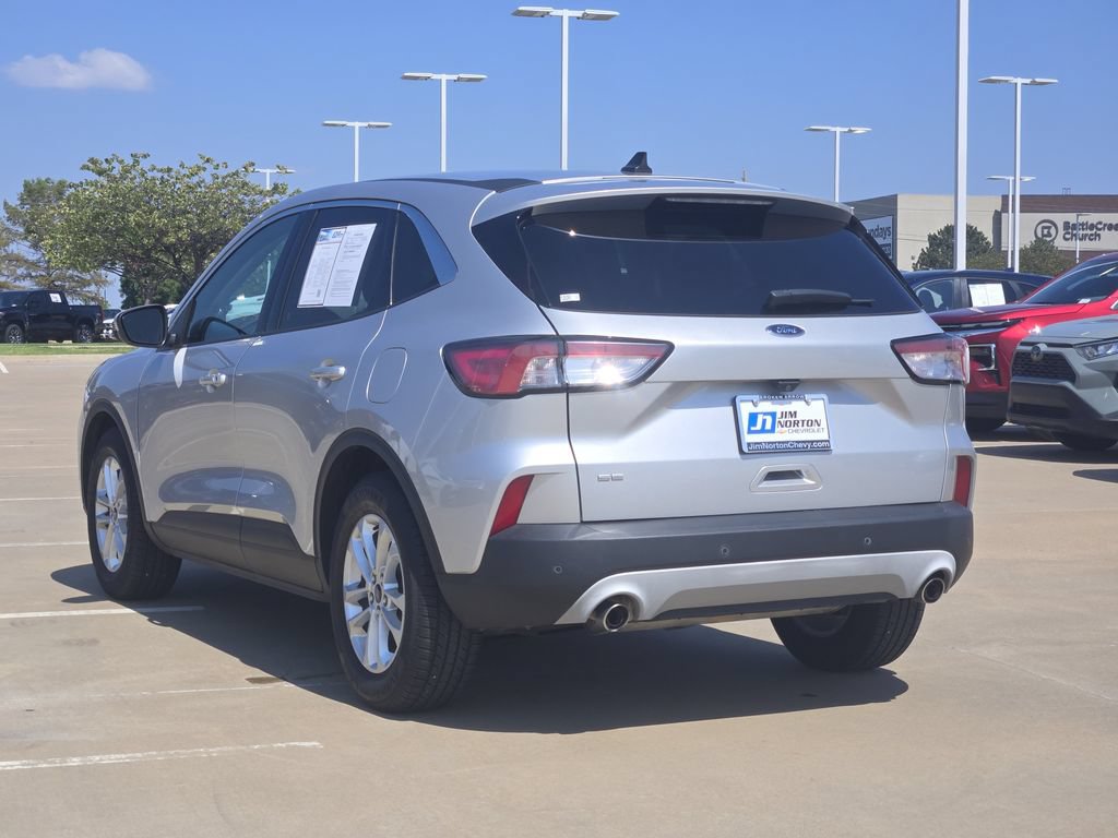 Used 2020 Ford Escape SE FWD image 5