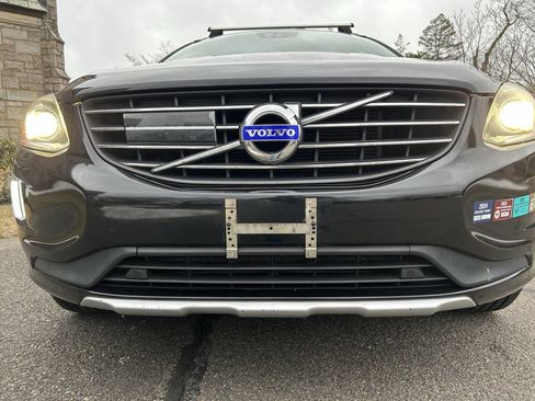 Used 2015 Volvo XC60 T6 Platinum w/ Climate Package image 29