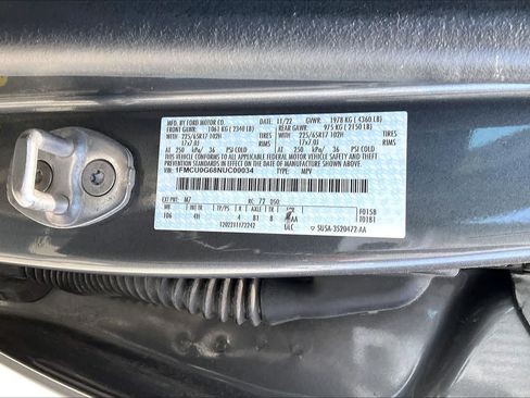 Used 2022 Ford Escape SE FWD image 20