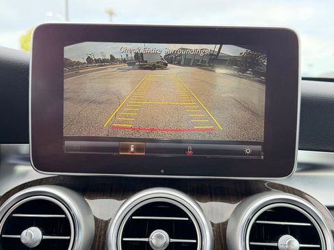 Used 2018 Mercedes-Benz C 350e Sedan image 29