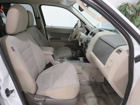Used 2012 Ford Escape XLT image 10