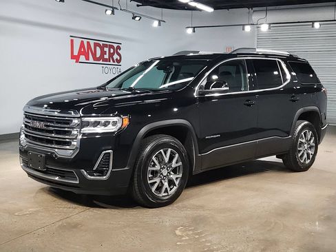 Used 2023 GMC Acadia SLT FWD image 3