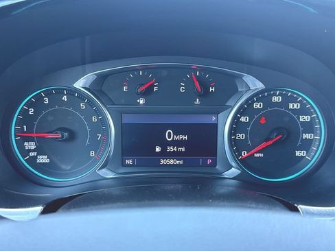 Used 2023 Chevrolet Traverse LT AWD/4WD image 12